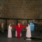 Giulio Cesare : pezzi staccati de Romeo Castellucci